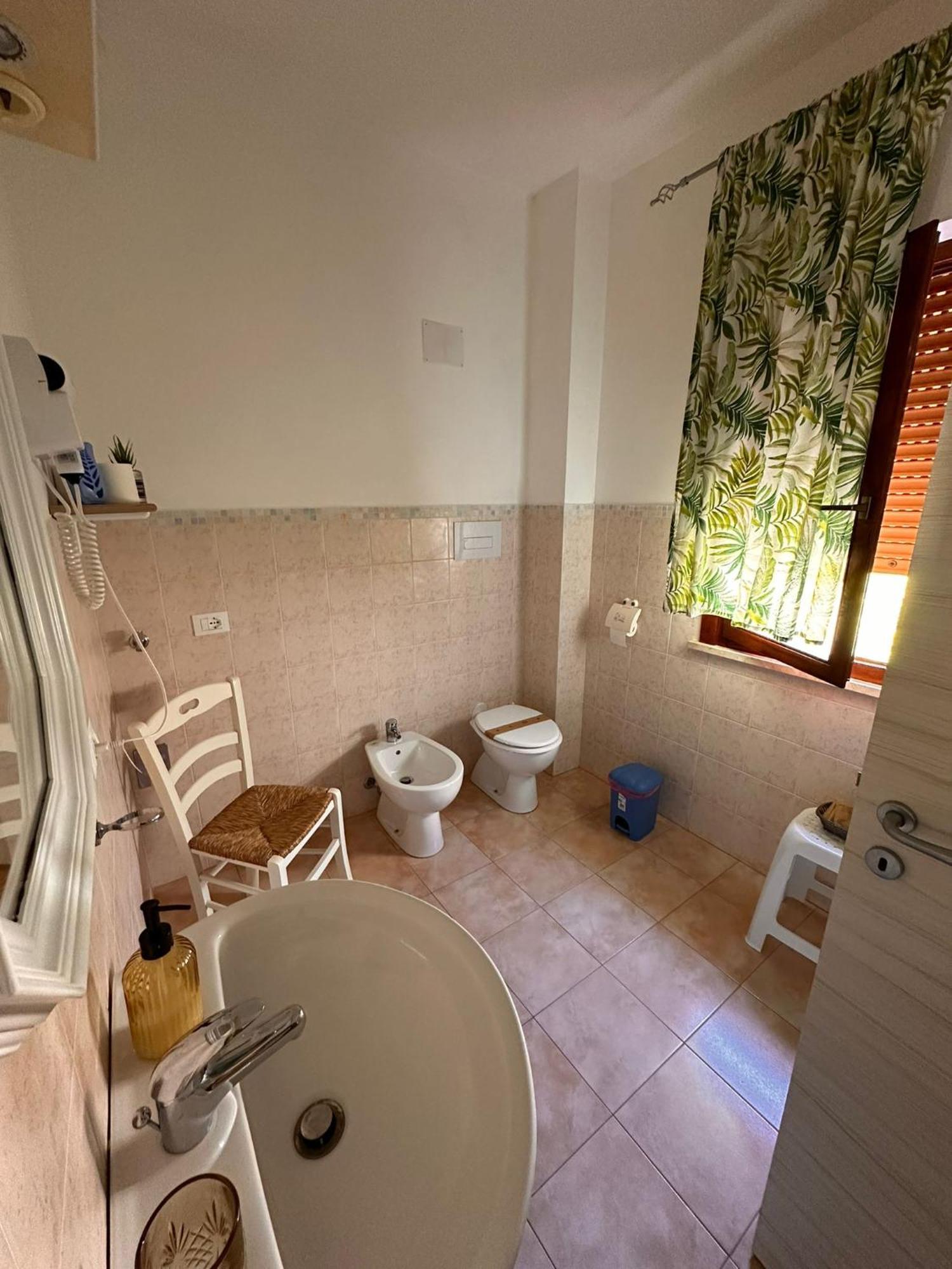 A Due Passi Dal Centro Apartment Фавиняна Екстериор снимка
